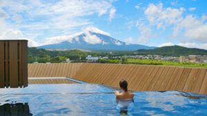 ホテル鐘山苑